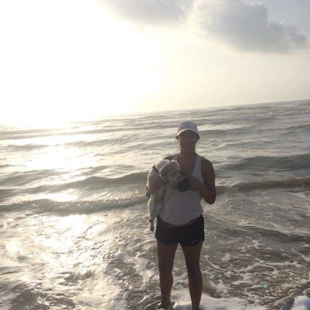 Meet your Posher, Corina